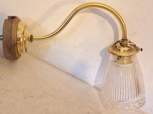 Antike wandlampe mit - wandlampe, pressglas